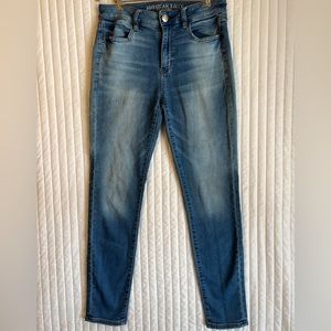 American Eagle Outfitters women’s super stretch jeans size 8 long